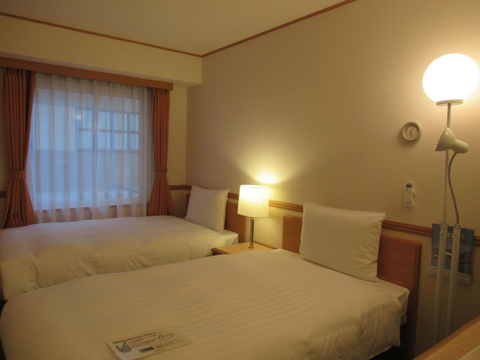 Toyoko Inn Hakata Nishi-Nakasu Fukuoka  Exterior foto